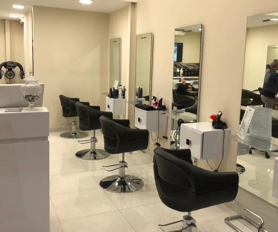 Cercle Des Coiffeurs Auchan Aubagne