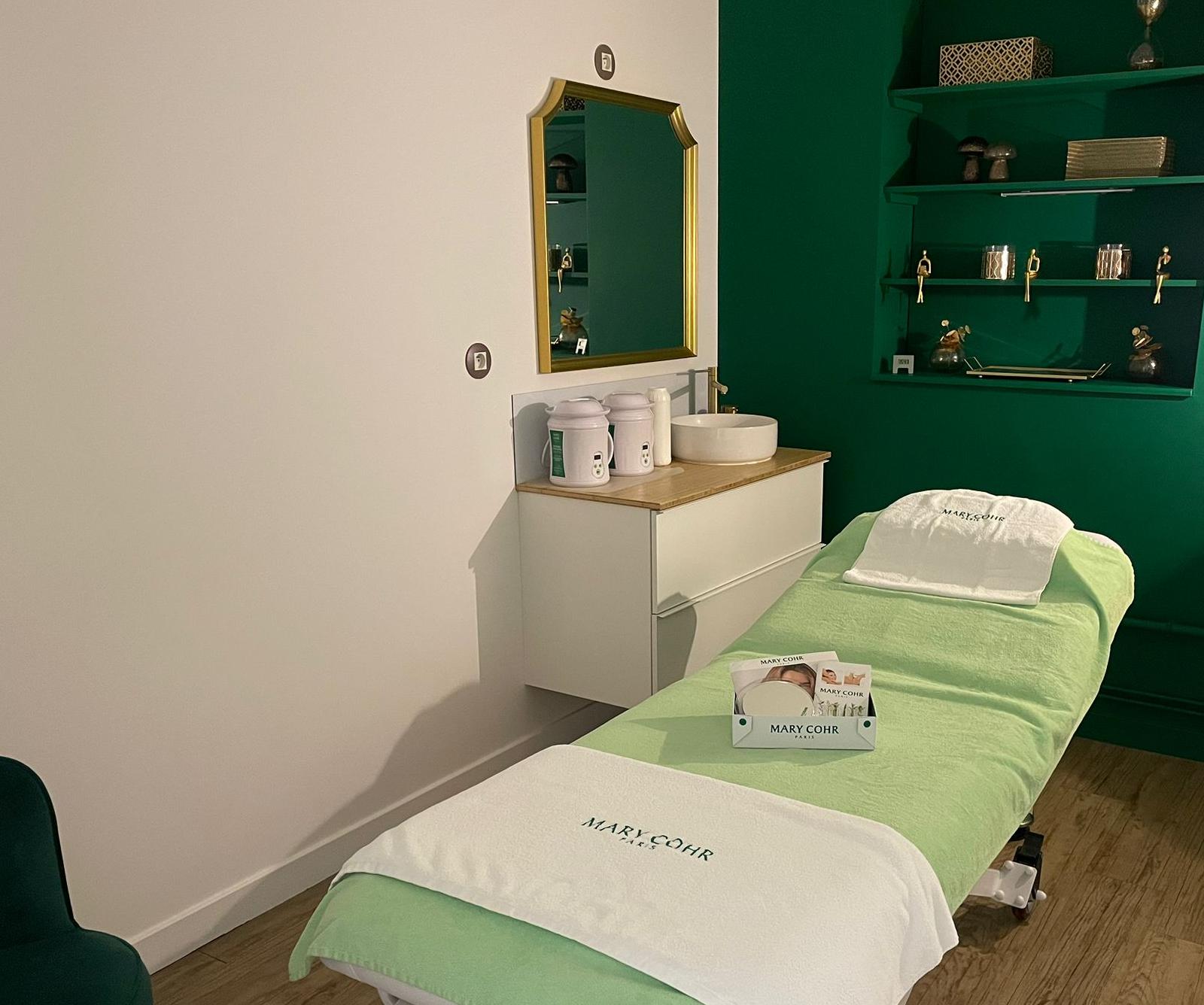 Mary Cohr Maringues-Beauty Planet-5