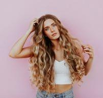 Balayage, mèches ou Babylight, quelle coloration choisir ?