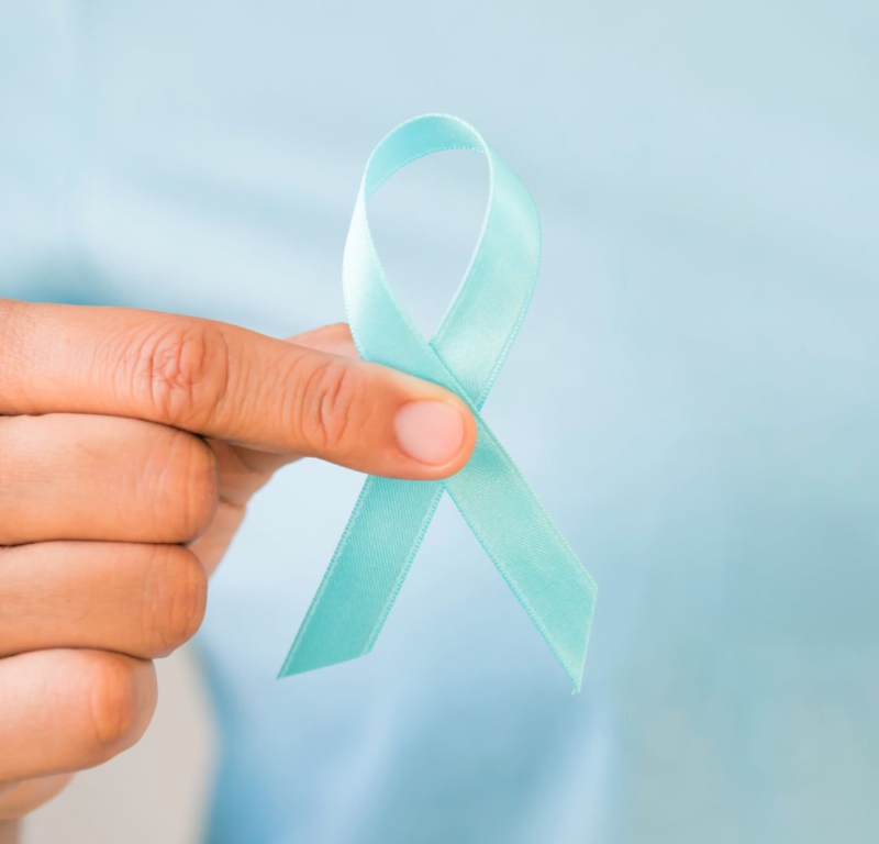 En novembre, la moustache devient un symbole d’engagement.