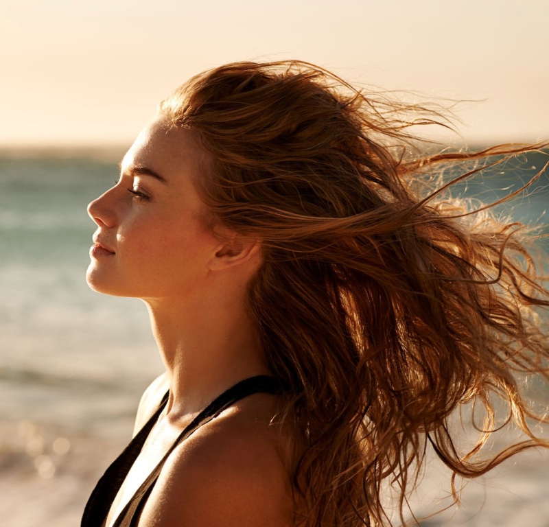 Comment réparer ses cheveux après l’été ?